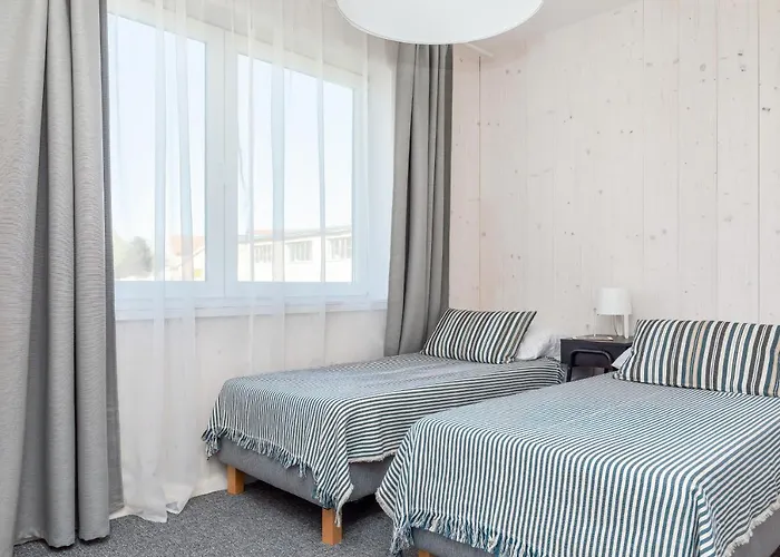 Bianco House * レバル